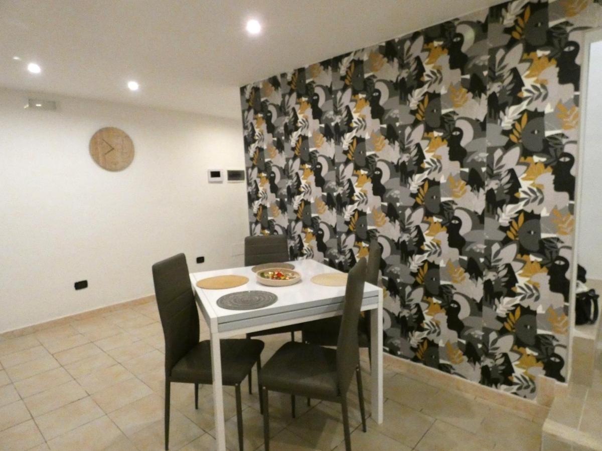 Casa Simonetta Apartment Bari Bagian luar foto