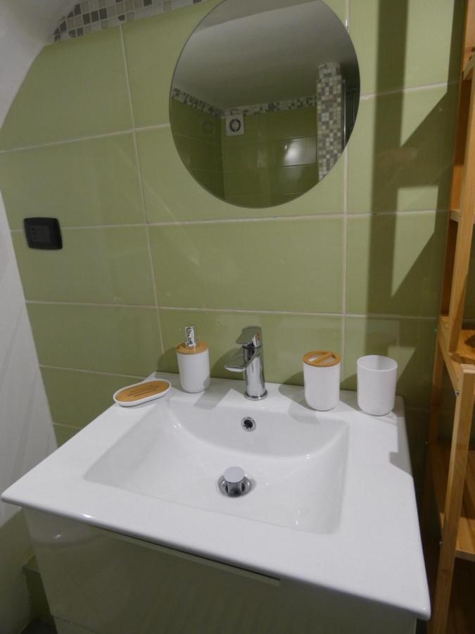 Casa Simonetta Apartment Bari Bagian luar foto