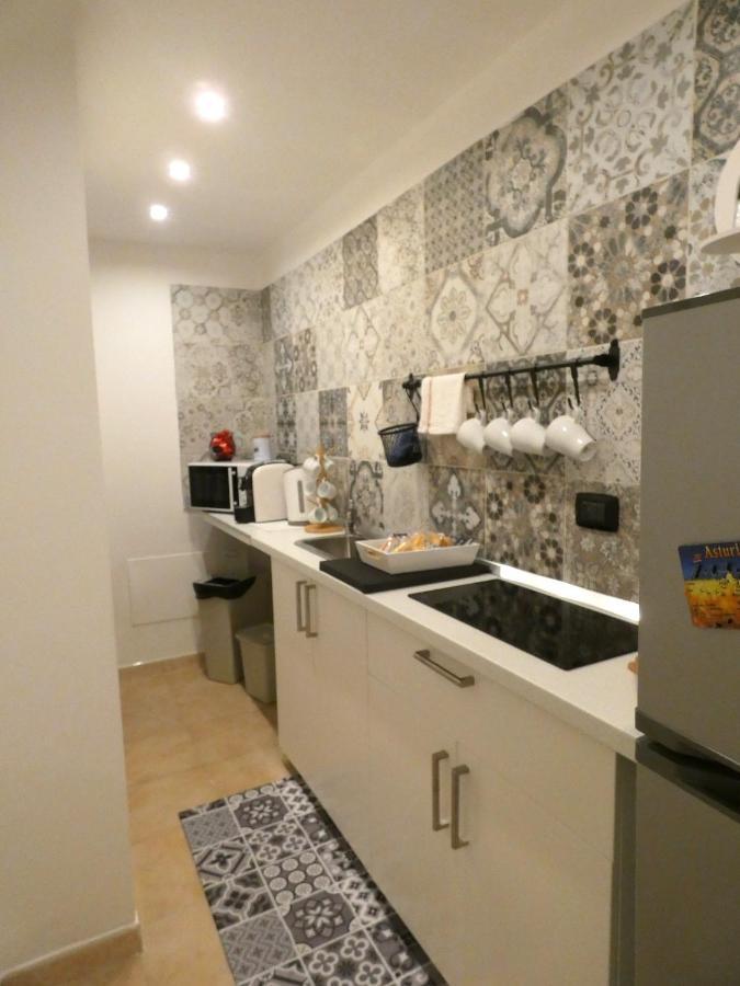 Casa Simonetta Apartment Bari Bagian luar foto